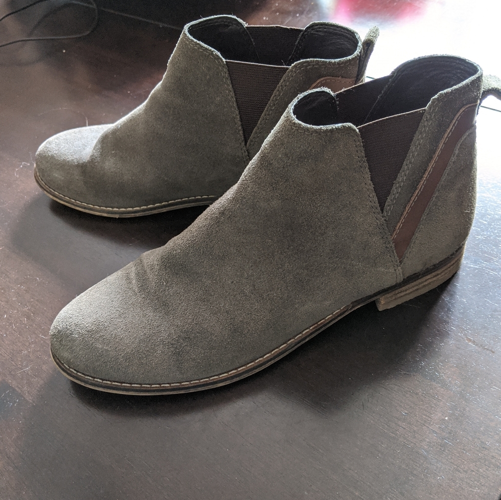 EUC Steve Madden Booties